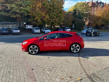 Opel Astra J 1.6 Turbo GTC