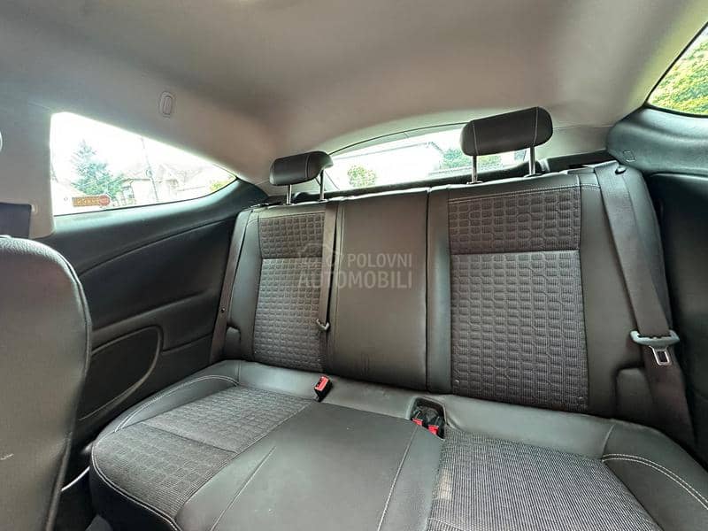 Opel Astra J 1.6 Turbo GTC