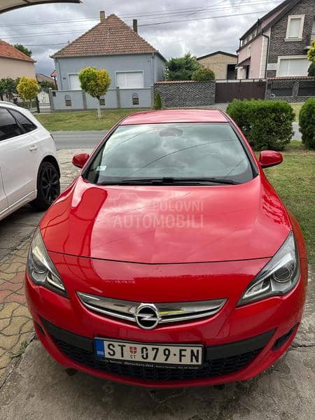 Opel Astra J 1.6 Turbo GTC
