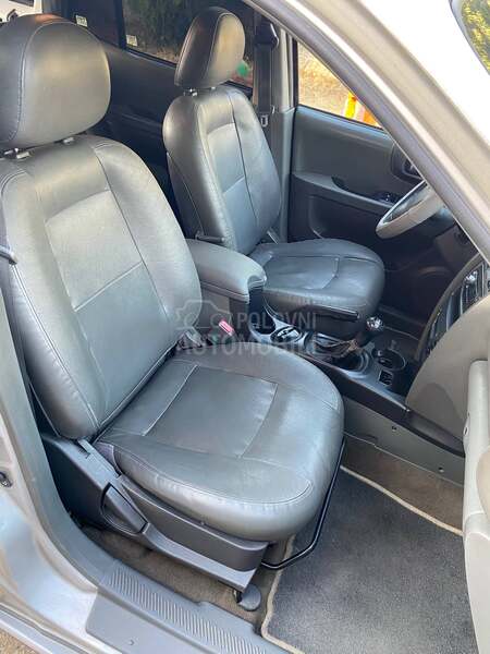 Hyundai Santa Fe 2.0 crdi