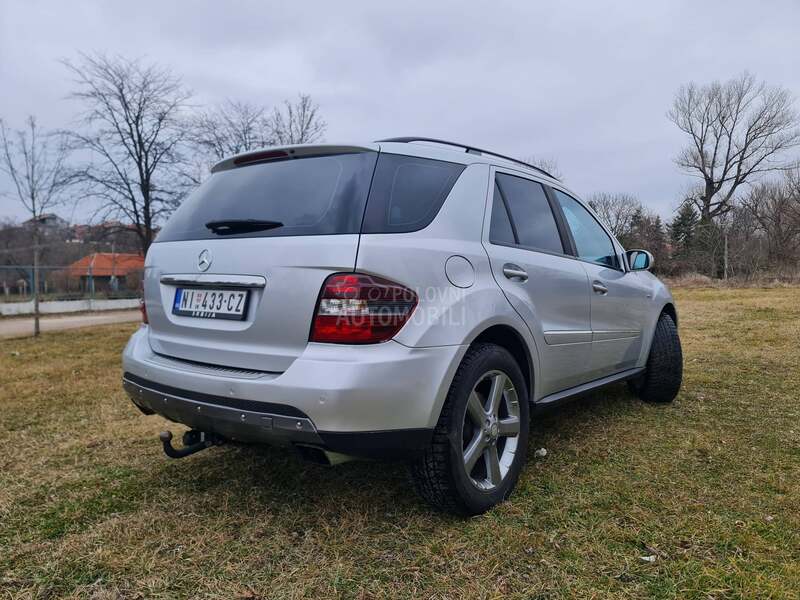 Mercedes Benz ML 280 Edition 10