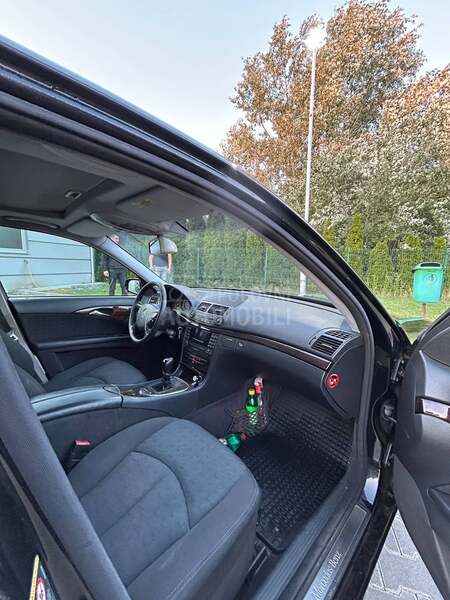 Mercedes Benz E 220 