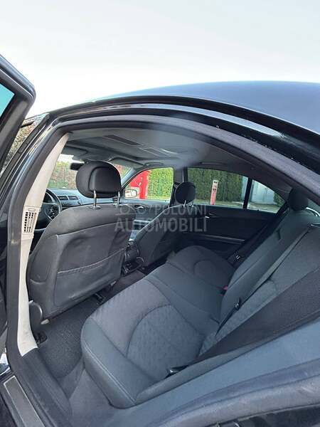 Mercedes Benz E 220 