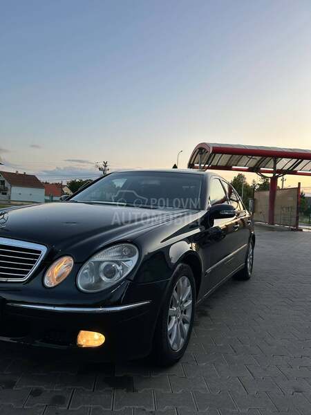 Mercedes Benz E 220 
