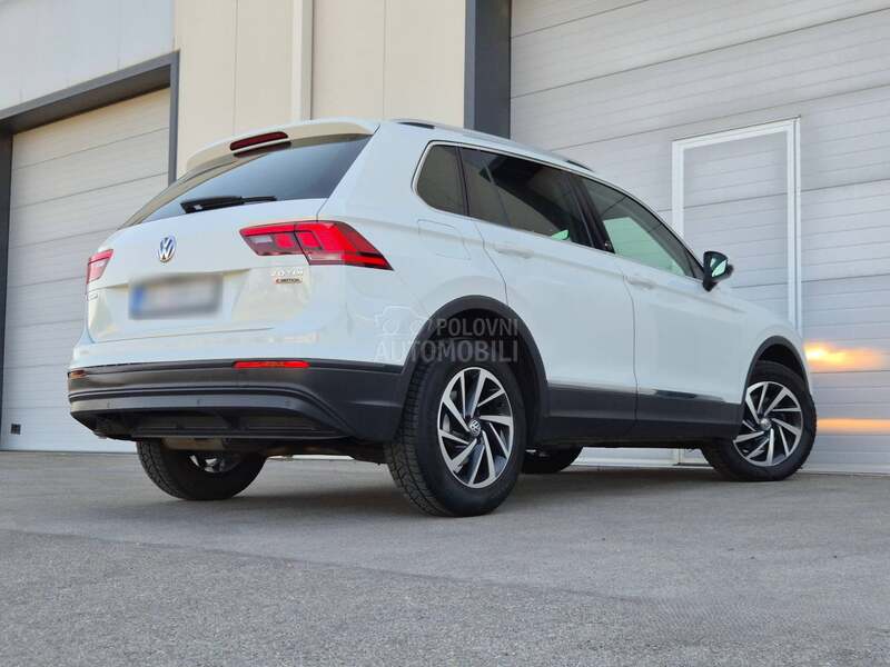 Volkswagen Tiguan TDI 4x4 DSG Sound