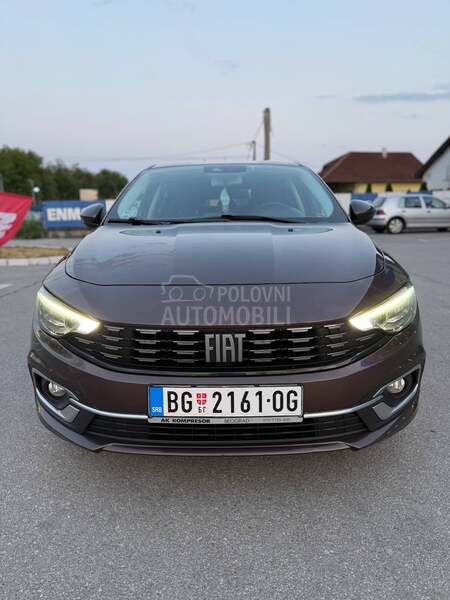 Fiat Tipo 1.4i/98k/NAV/LED/FUL