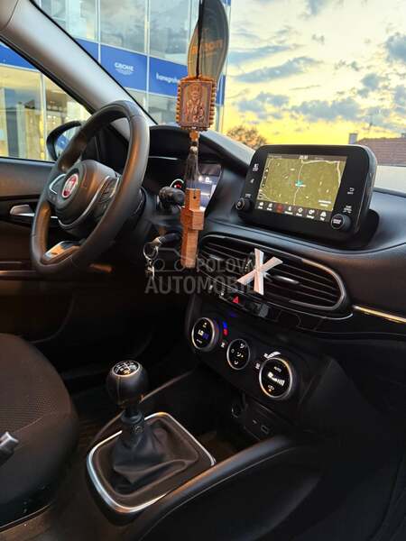 Fiat Tipo 1.4i/98k/NAV/LED/FUL