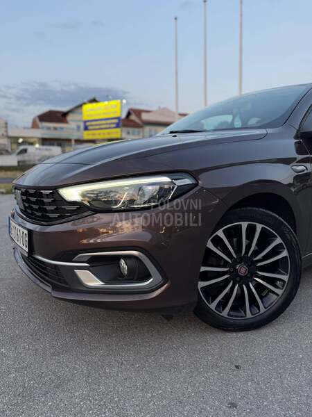 Fiat Tipo 1.4i/98k/NAV/LED/FUL
