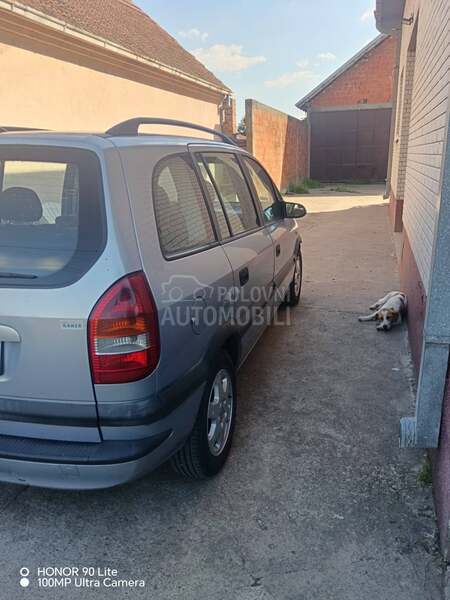 Opel Zafira 