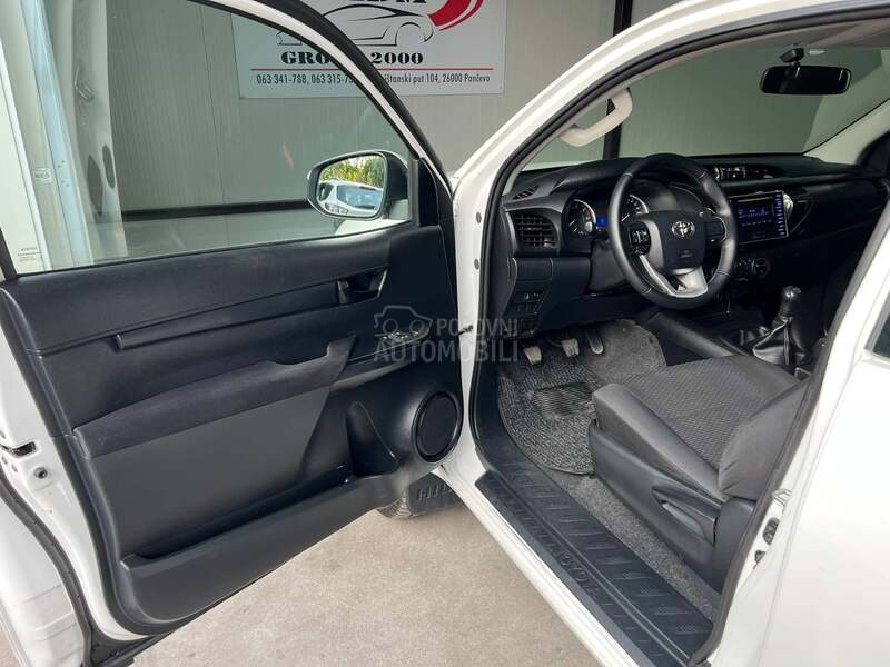 Toyota Hilux 