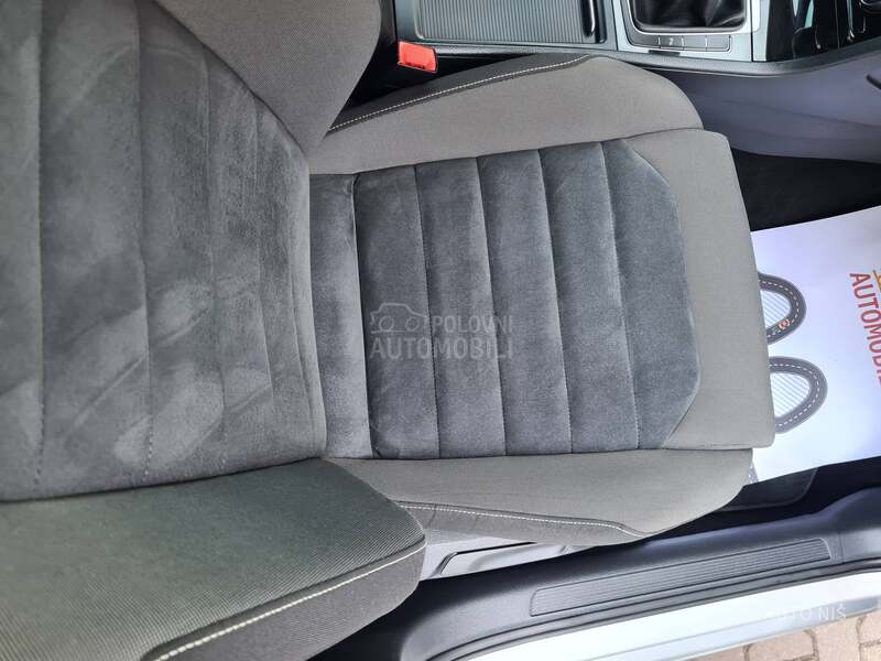 Volkswagen Golf 7 1.6 TDI HIGHLINE