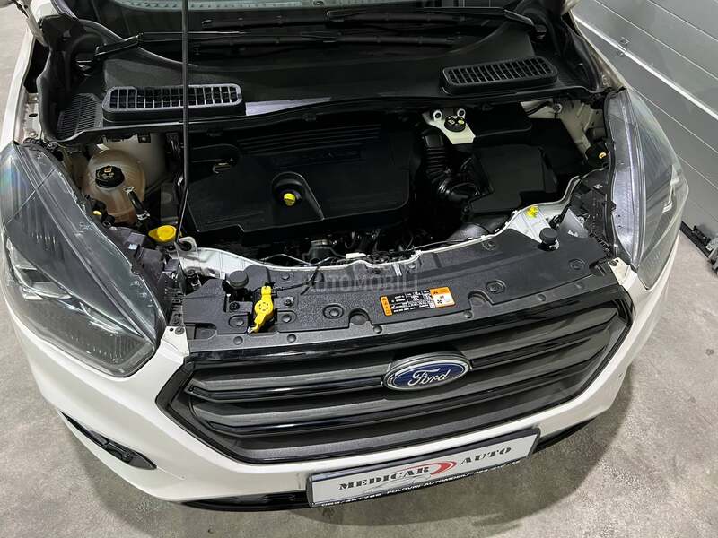 Ford Kuga ST line 4x4