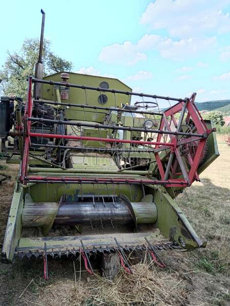 Claas comet