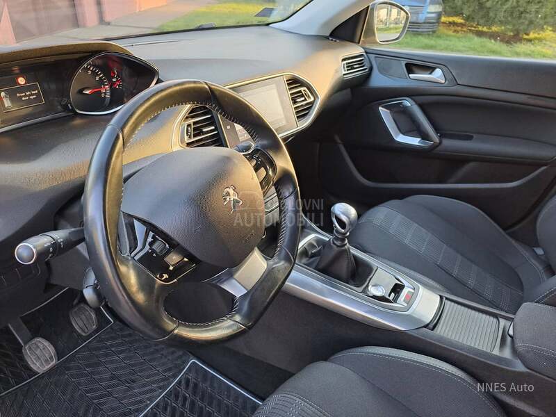 Peugeot 308 1.2
