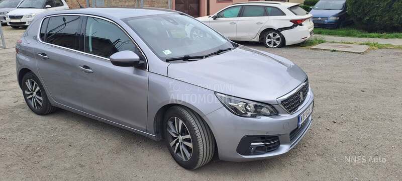 Peugeot 308 1.2
