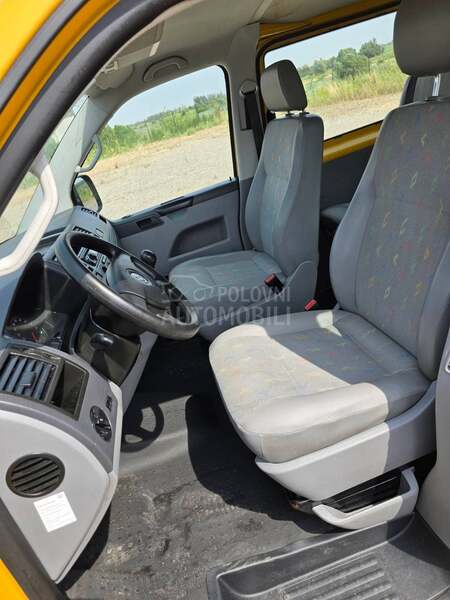 Volkswagen Transporter T5 TERETNI/ 5 MESTA