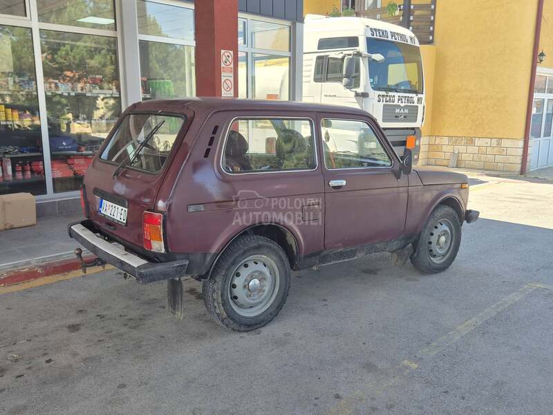 Lada Niva 1.7