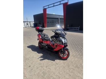 BMW C650GT