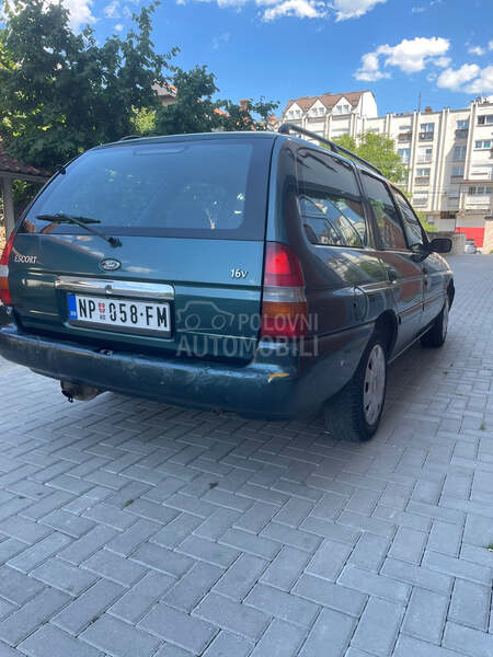Ford Escort 