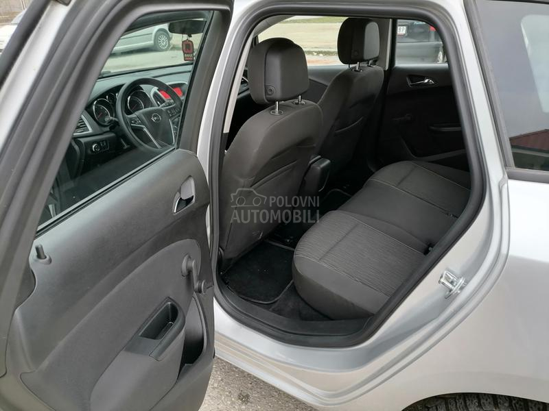 Opel Astra J 1.7 cdti Opel Astra J 1.7 cdti