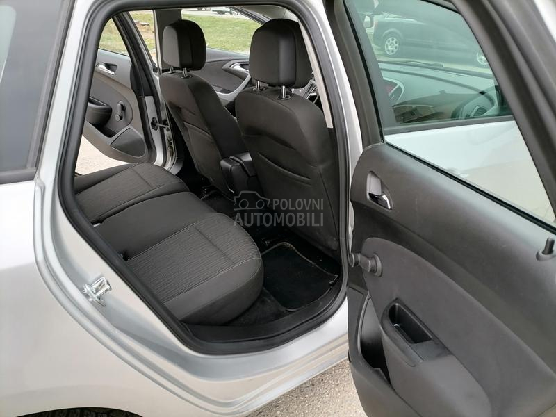 Opel Astra J 1.7 cdti Opel Astra J 1.7 cdti