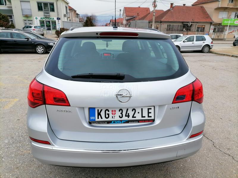 Opel Astra J 1.7 cdti Opel Astra J 1.7 cdti