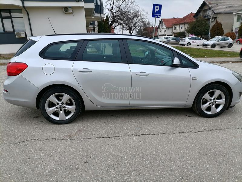 Opel Astra J 1.7 cdti Opel Astra J 1.7 cdti