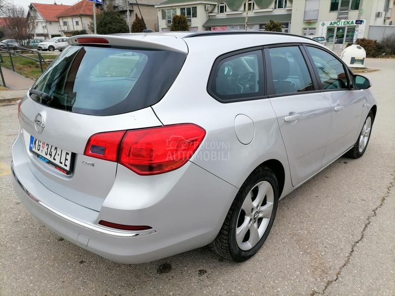 Opel Astra J 1.7 cdti Opel Astra J 1.7 cdti