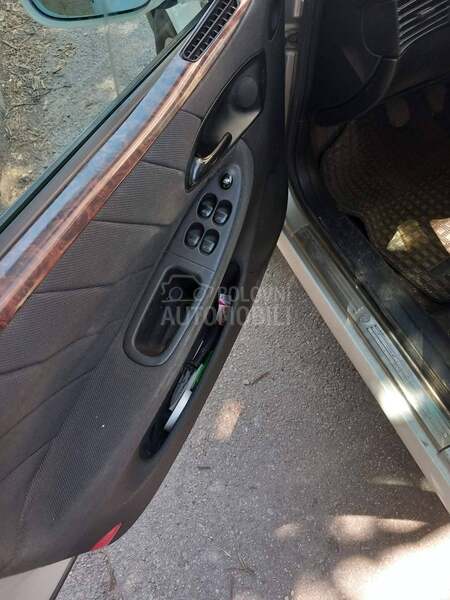Lancia Lybra 1.9 JTD