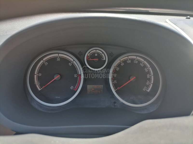 Opel Corsa D 1.3