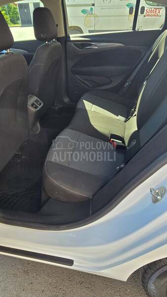 Opel Insignia 1.6 CDTI
