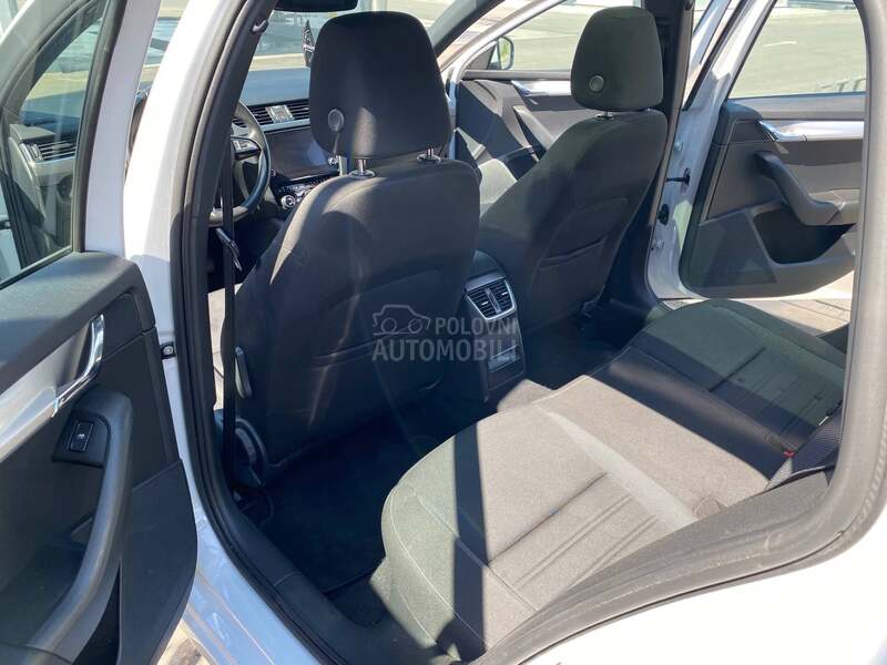 Škoda Octavia 1.6 TDI/NAV/PANO