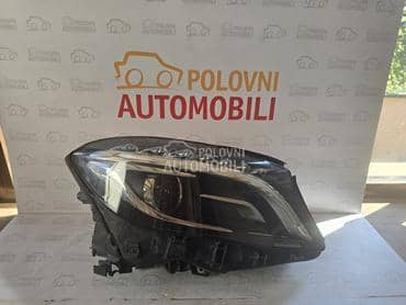 Desni xenon far za Mercedes Benz GLA Klasa od 2015. do 2020. god.