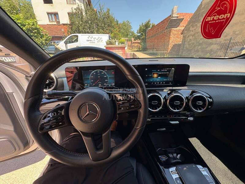 Mercedes Benz A 180 
