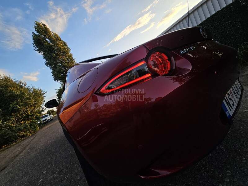 Mazda MX-5 1.5 R F