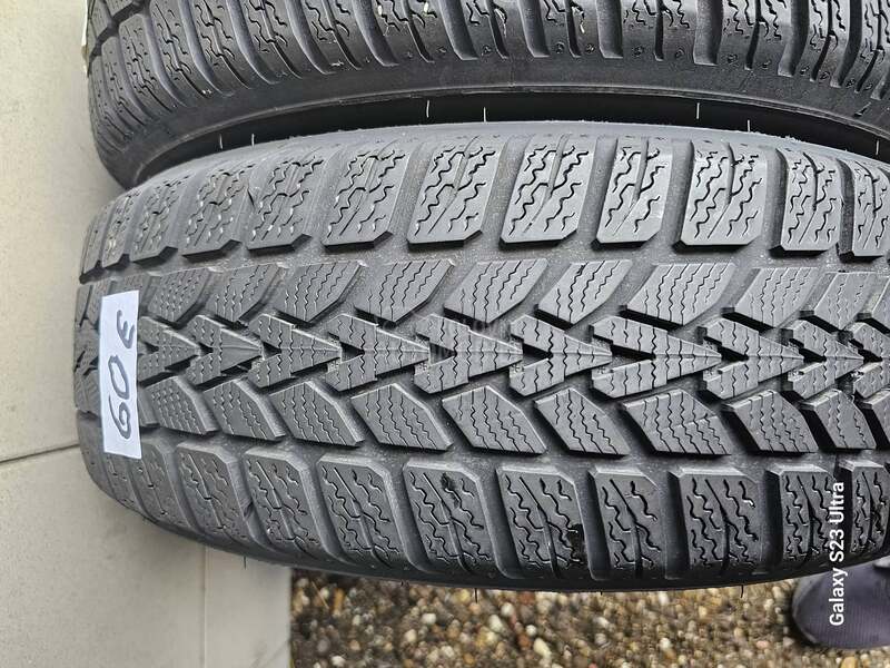Dunlop 185/60 R15 Zimska