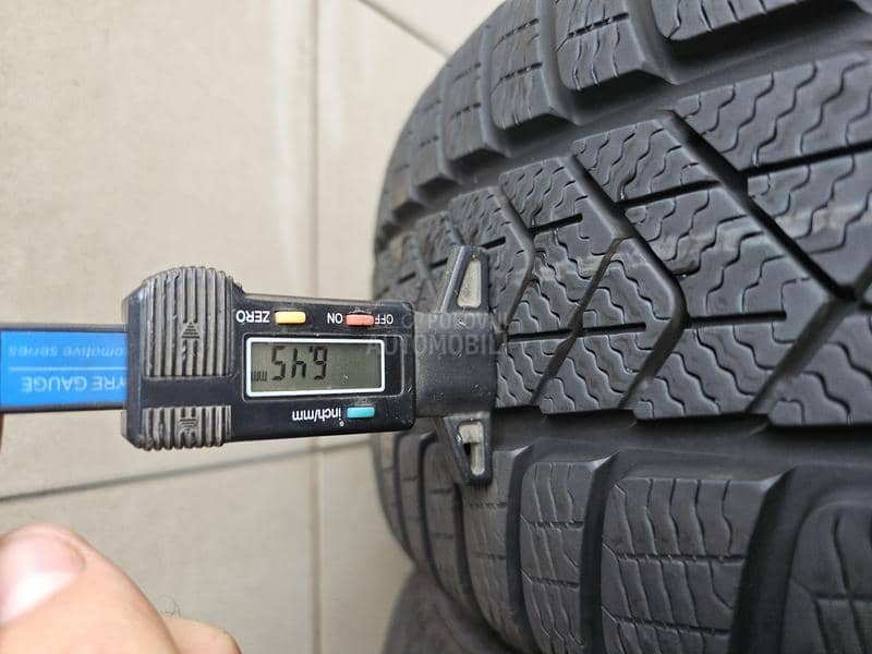 Pirelli 225/60 R18 Zimska