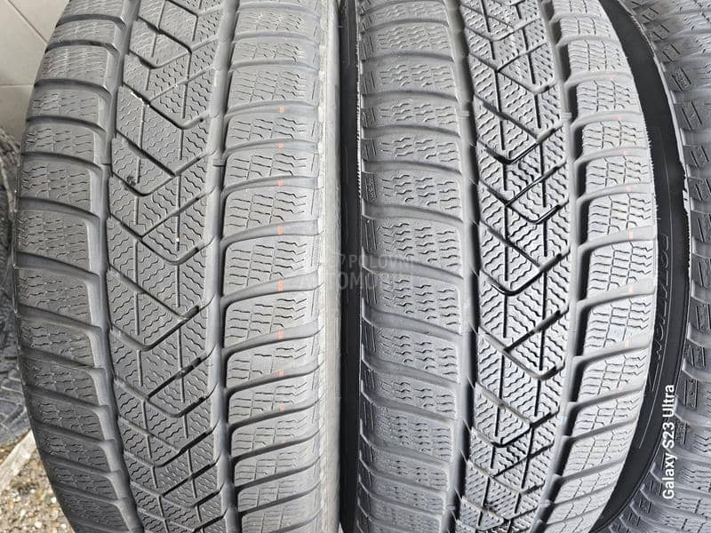 Pirelli 225/60 R18 Zimska