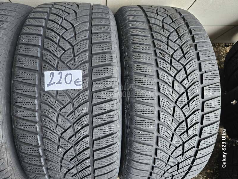 Dunlop 225/45 R17 Zimska