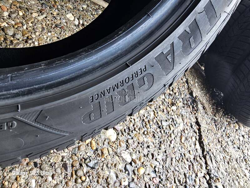 Dunlop 225/45 R17 Zimska