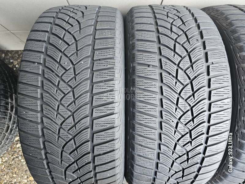 Dunlop 225/45 R17 Zimska