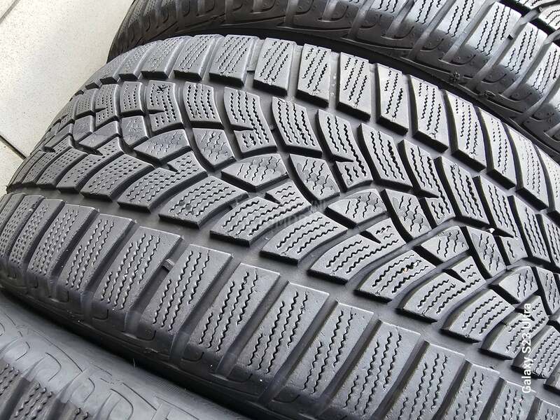 Dunlop 225/45 R17 Zimska