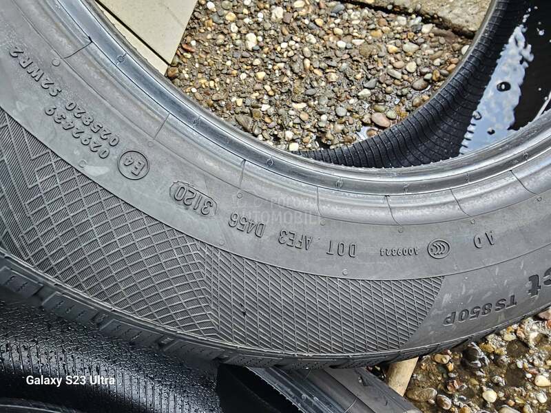 Continental 215/65 R17 Zimska