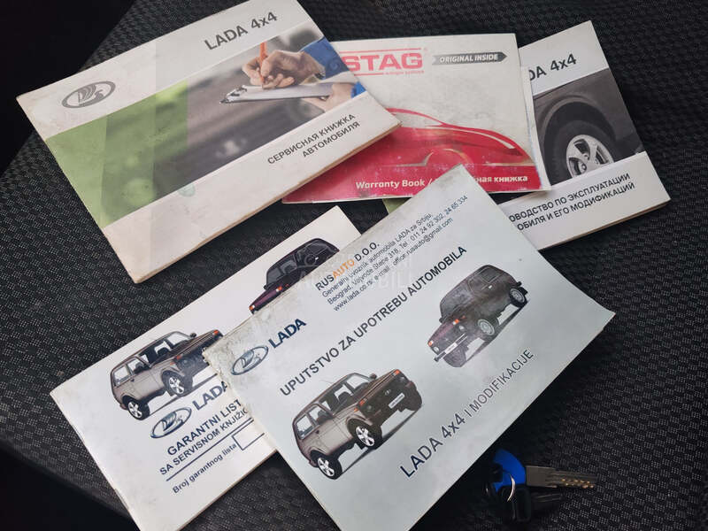 Lada Niva 1.7