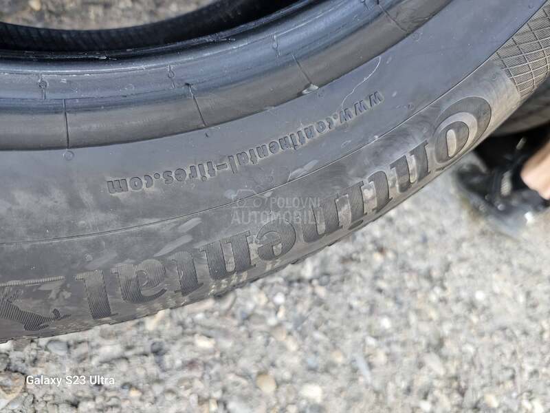 Continental 235/60 R18 Zimska