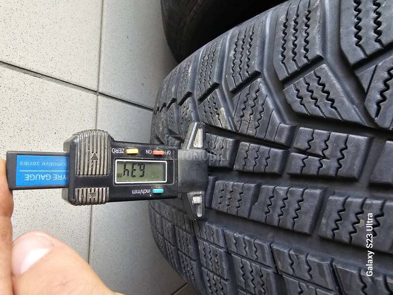 Hankook 205/60 R16 Zimska