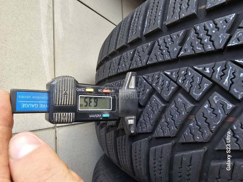 Continental 215/55 R17 Zimska