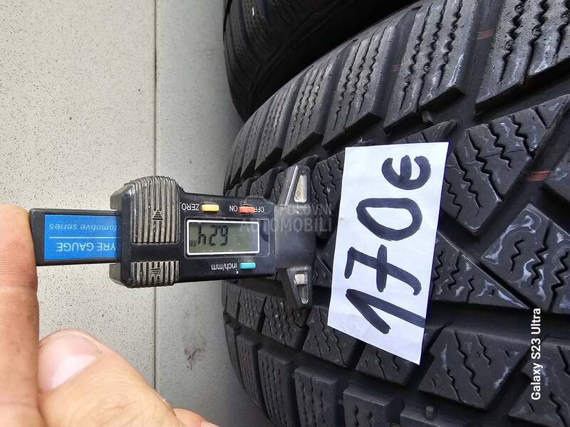 Continental 215/55 R17 Zimska