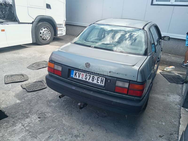 Volkswagen Passat B3 1.8