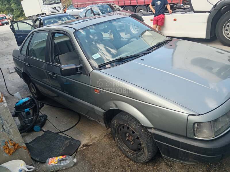 Volkswagen Passat B3 1.8